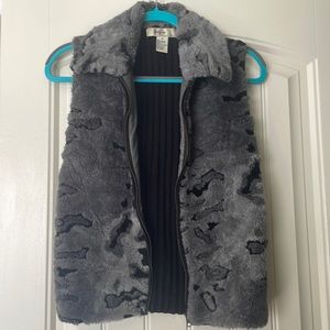 Kikit M Faux Fur Vest